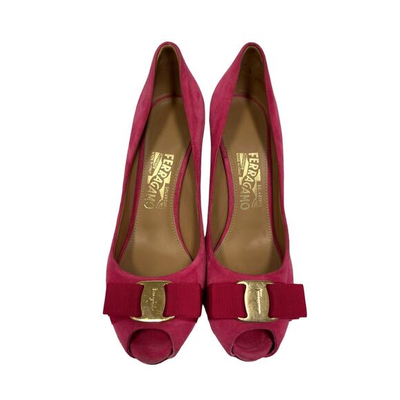 SALVATORE FERRAGAMO Pink Suede Bow Accent Peep Toe Heels Pumps 8 - Picture 5 of 10